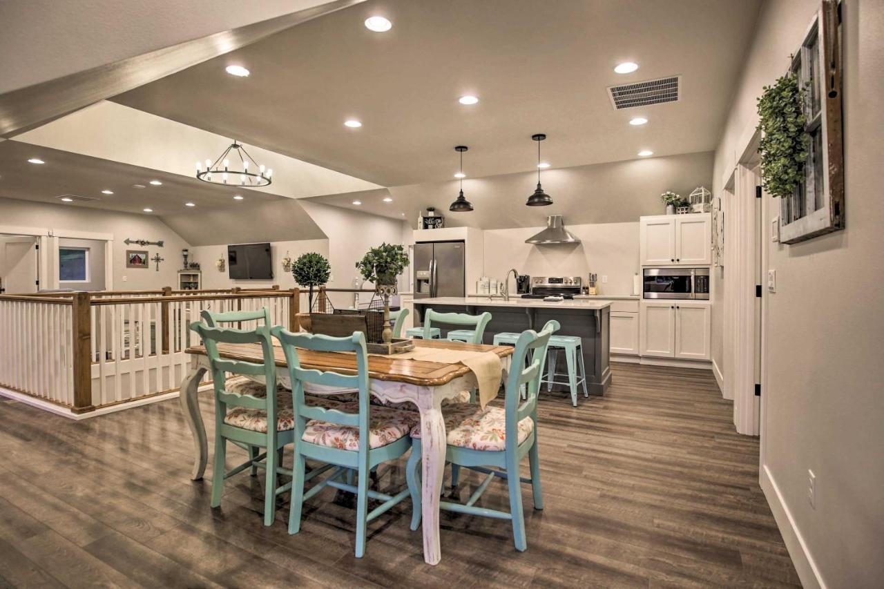 Chic Farmhouse With Creek In Heart Of Wine Country! 맥민빌 외부 사진