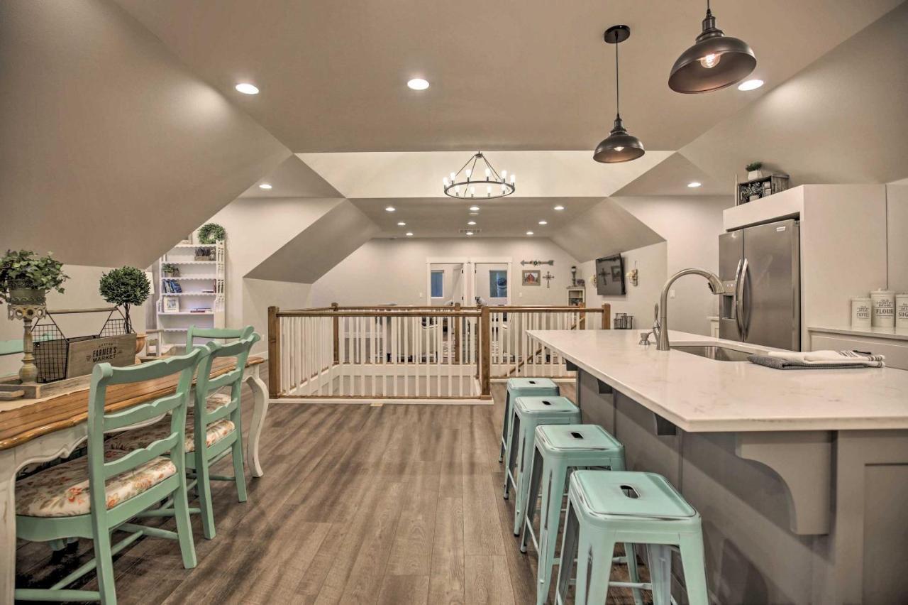 Chic Farmhouse With Creek In Heart Of Wine Country! 맥민빌 외부 사진